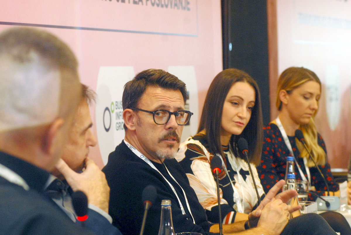 Konferencija%20 %20Poslovanje%20po%20meri%20porodica%20 %20treci%20panel%20(4)