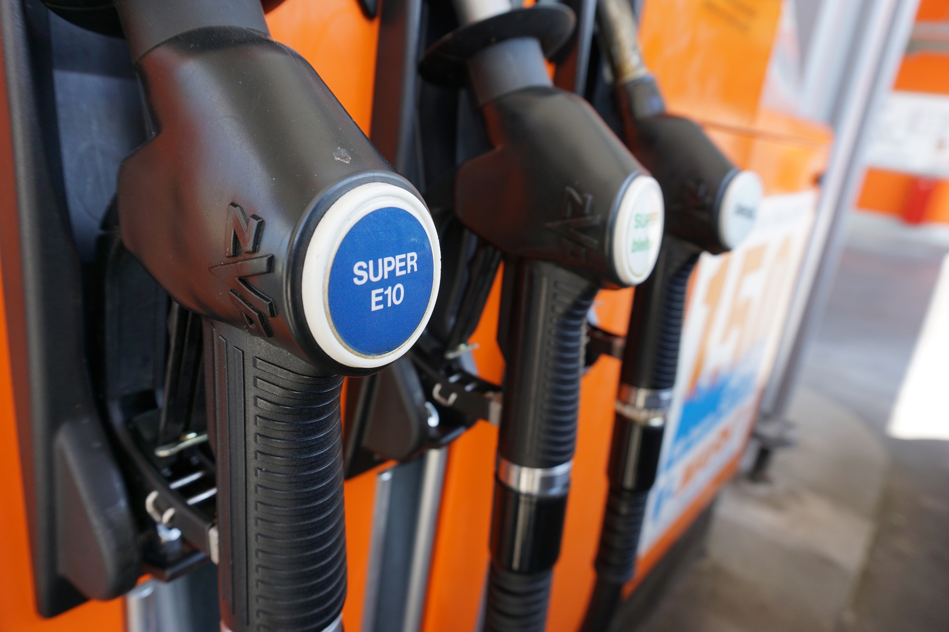 Nove cene goriva, dizel košta preko 210 dinara