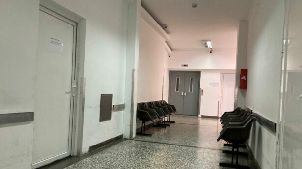 Klinicko bolnicki centar Zemun, cekaonica