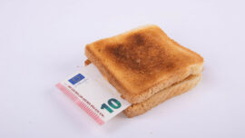 sendvic sa novcanicom od 10 evra