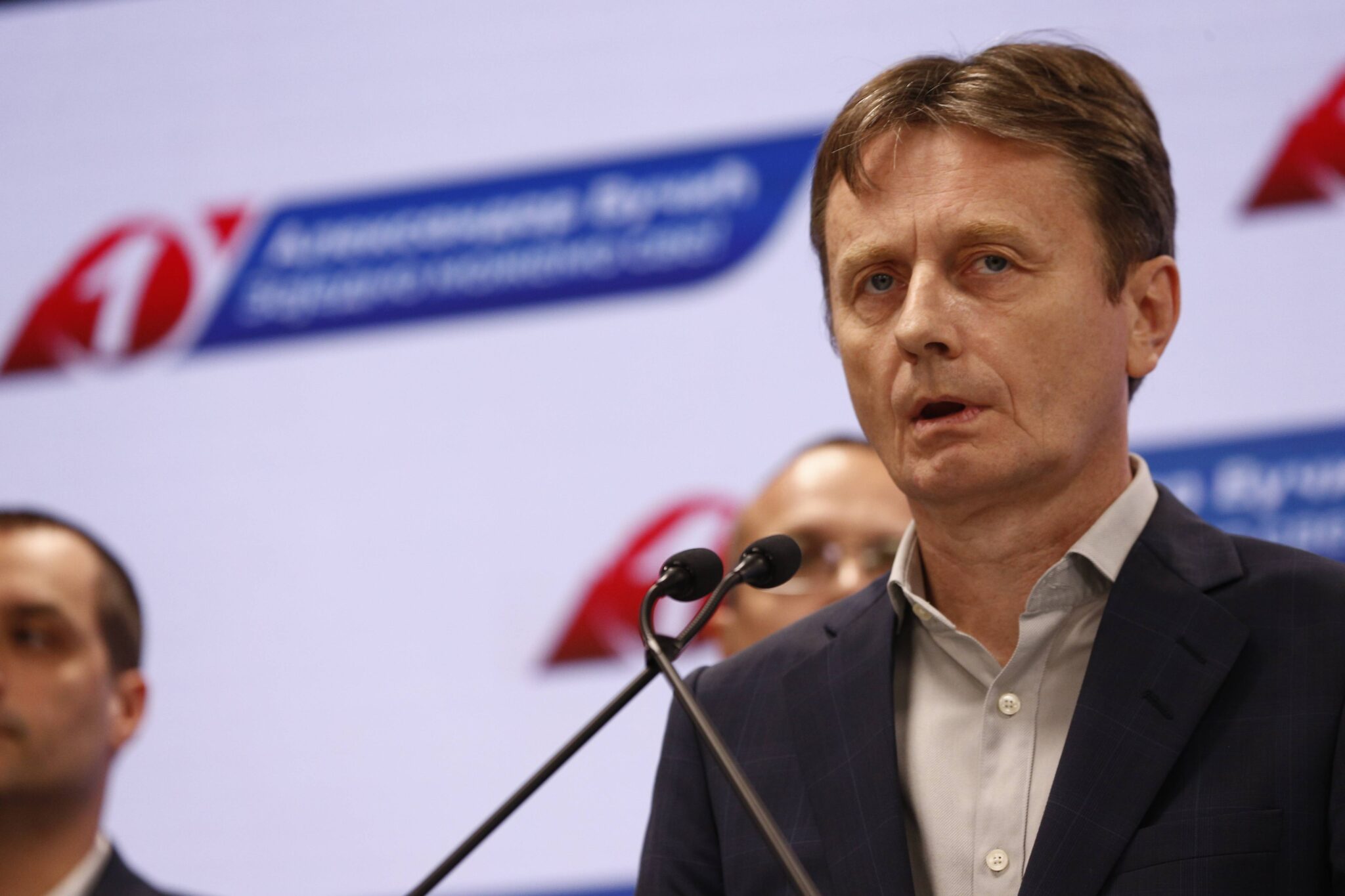 Ko je Darko Glišić, novi ministar građevinarstva: Kum predsednika ...