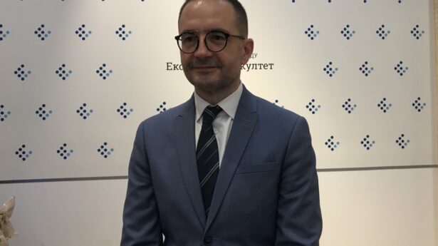 profesor Saša Ranđelović, izvršni urednik publikacije Kvartalni monitor, Ekonomskog fakulteta