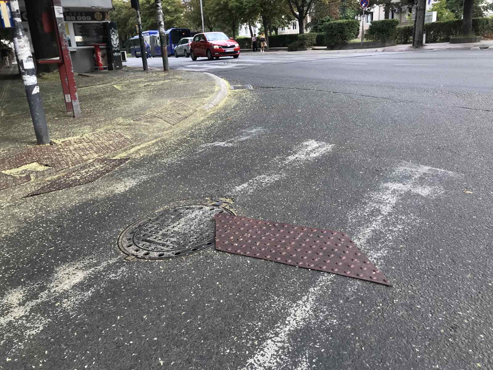 Zemun, raskrsnica kod škole za učenike oštećenog vida “Veljko Ramadanović”
